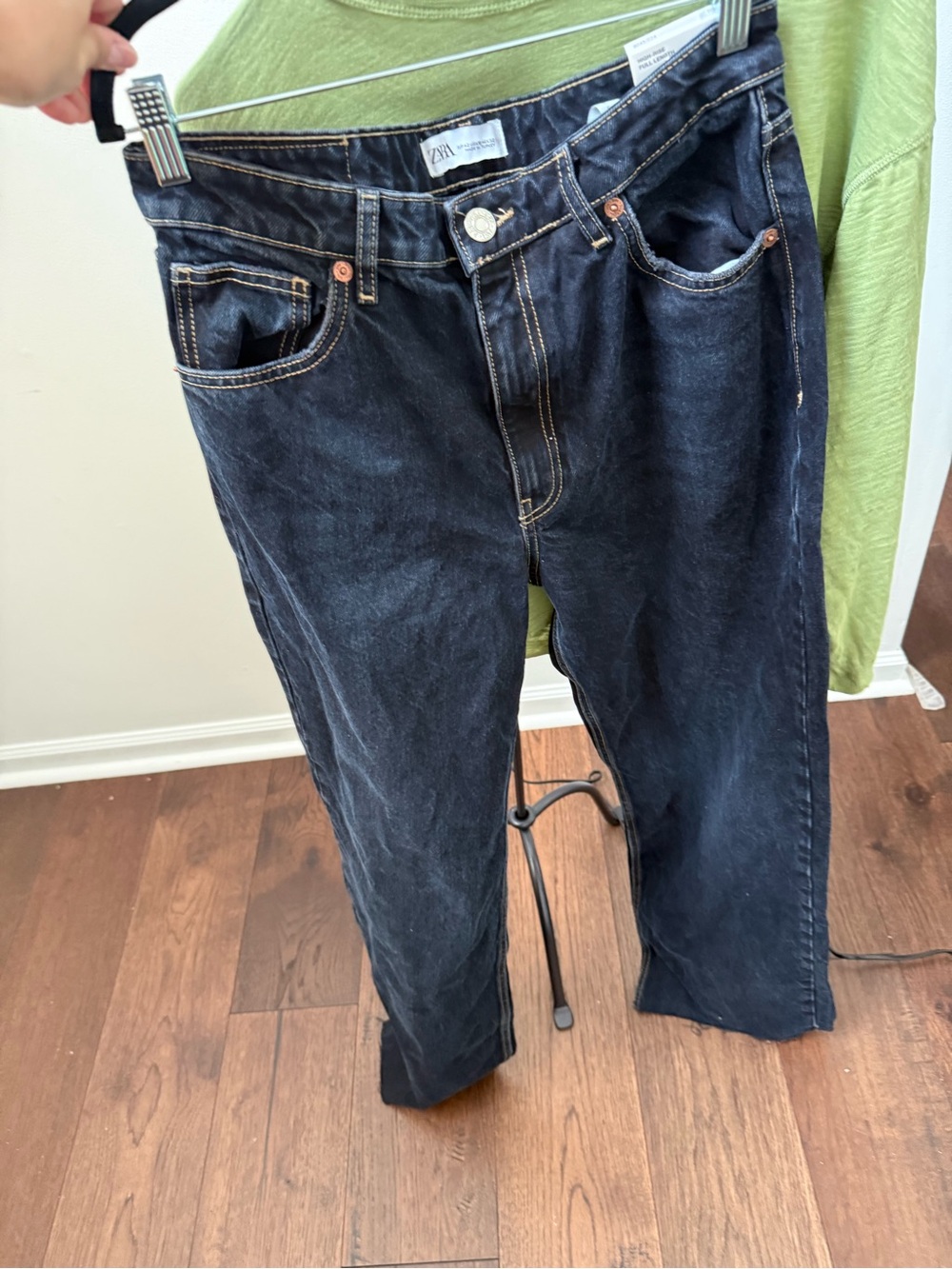 Zara Black Relaxed Fit Women's Jeans